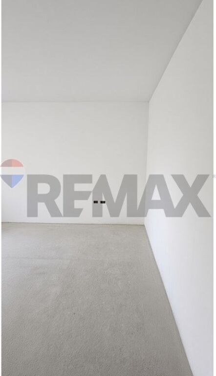 SHITET APARTAMENT 3+1 + 2 WC – MYSLYM SHYRI