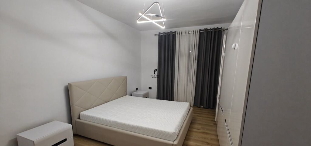 APARTAMENT ME QERA 1+1 21 DHJETORI 55.000 LEKE  FH-89816