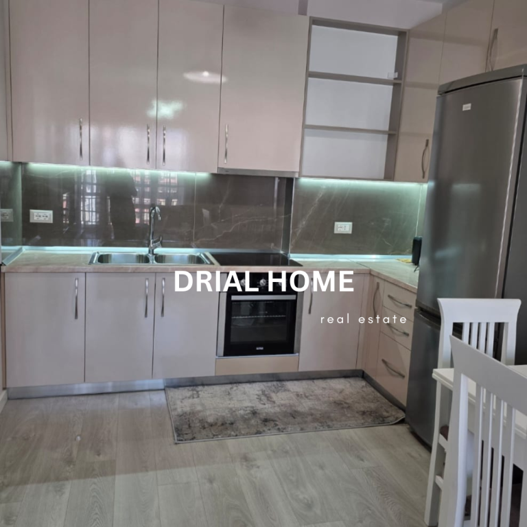Apartament me qera 1+1