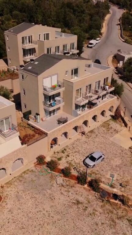 🌊 FOR SALE | SOFO DUNI, DHERMI 🌊 🏡 Apartment 2+1 + Parking Space 📍 Sofo Duni Complex, Dhermi 💶 260,000 € 📐 57.29 m² 🏢 Floor 0 – residential 🚗 Parking space included