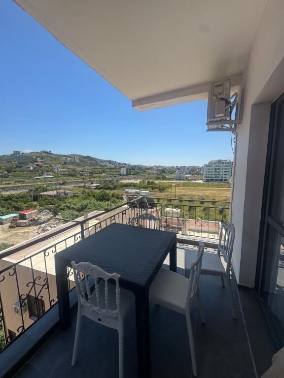Shitet Apartament 1+1 në Rrugën Viena, Golem