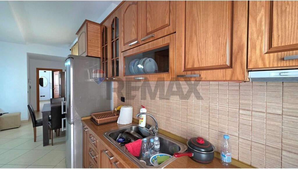 🏡 APPARTAMENTO 1+1 IN AFFITTO – LUNGOMARE, VLORË 🌊