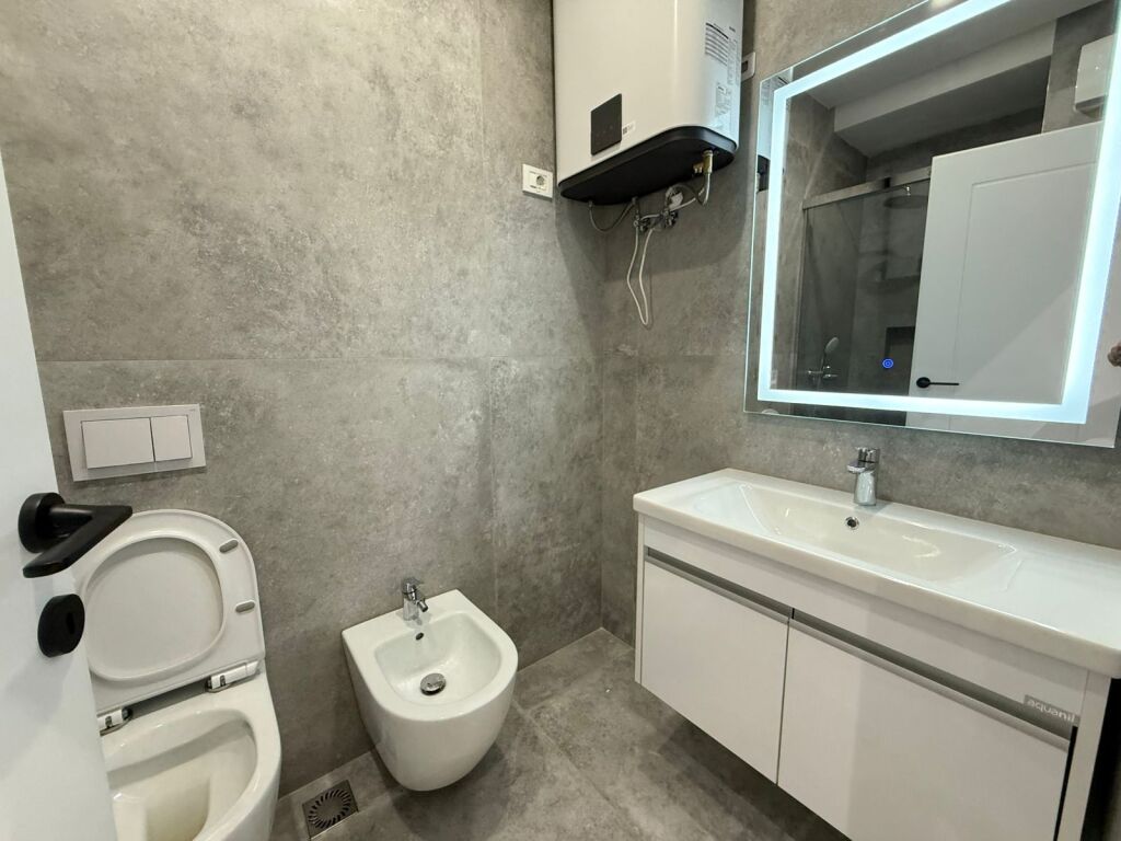 📣 QERA SUPER Apartament 2+1+Post parkimi 📍 Golden Tower Residence 🛣️ Rruga “Mine Peza”     💶 Cmimi 1500 euro /Muaj Bruto
