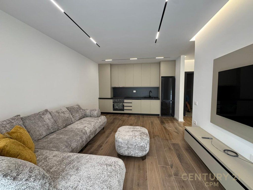 Apartment 1+1 + parking space for rent at Vila Gold, Dibres street!