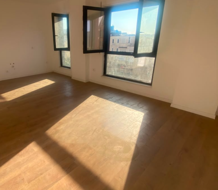 Apartment 2+1+2 for sale near Sulejman Delvina Street, Paris Commune, Vasil Shanto, Dinamo Stadium.