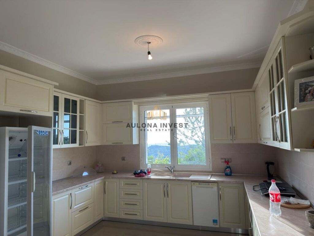 CASA A DUE PIANI CON VISTA MARE - BABIC E MADHE VLORA