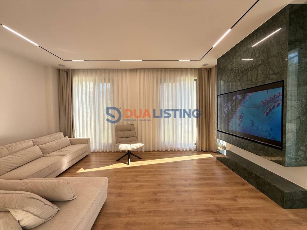 VILË MODERNE ME QIRA TEK GREEN VALLEY RESIDENCE – LIQENI I THATË!