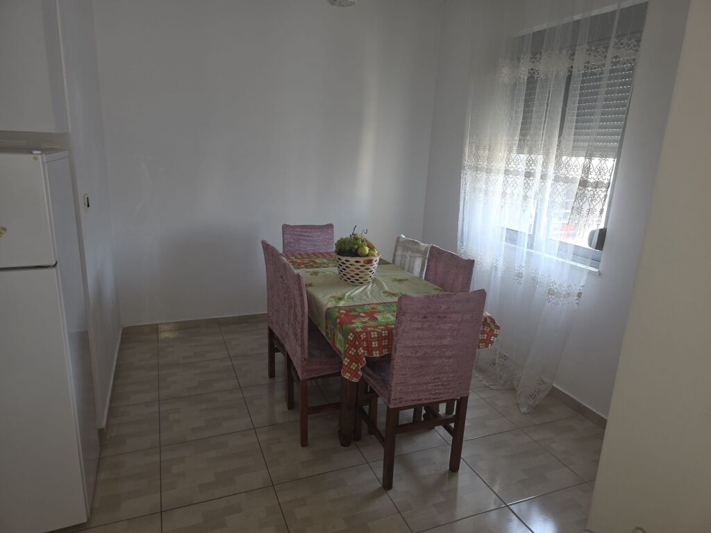 APPARTAMENTO IN AFFITTO 2+1 A ASTIR, VICINO AL BAR ARTISTIT f   ID 5401