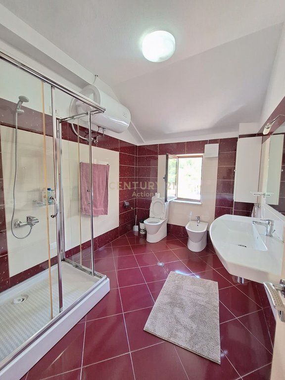 2+1 Apartment for Rent at Tirana Lake, Tirana - 800€ | 120 m² 800 € /Month 80,000 Lek /Month