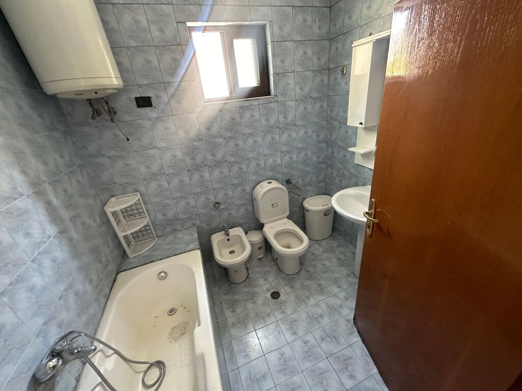 Apartament 1+1 me qera tek Universiteti i Mjeksis