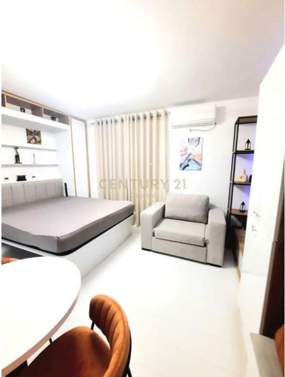 MONOLOCALE MODERNO IN VENDITA – ALI DEMI, TIRANA