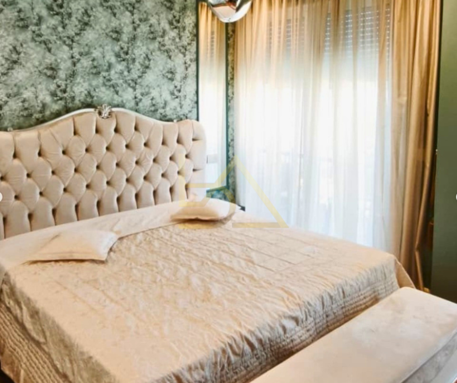 JEPET ME QIRA APARTAMENT 2+1 + 2 TUALETE – JOY RESIDENCE, PRANË TEGUT