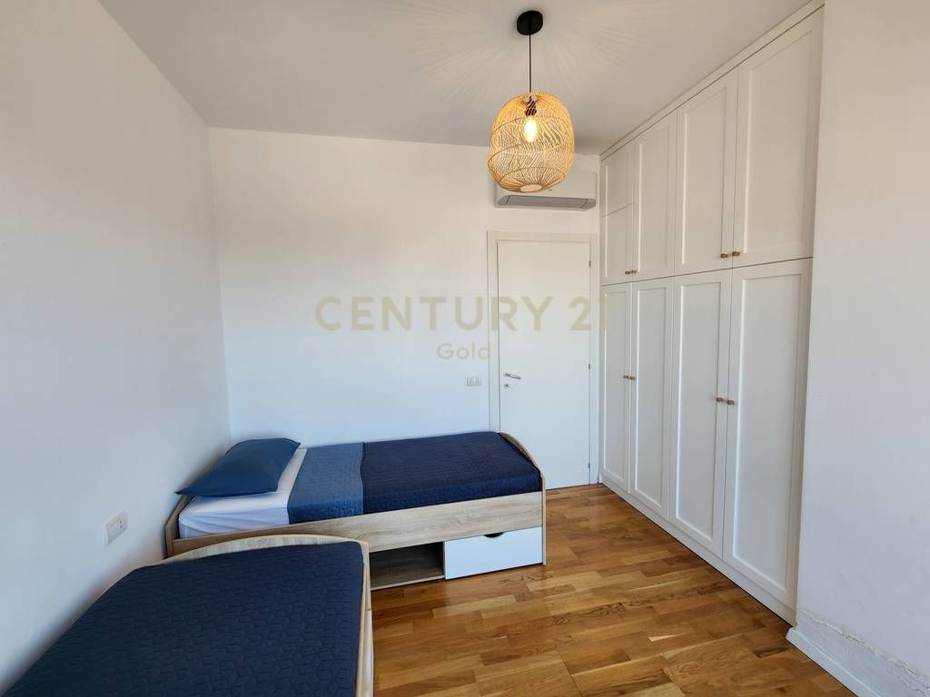 APARTMENT FOR RENT ON BARRICADE STREET