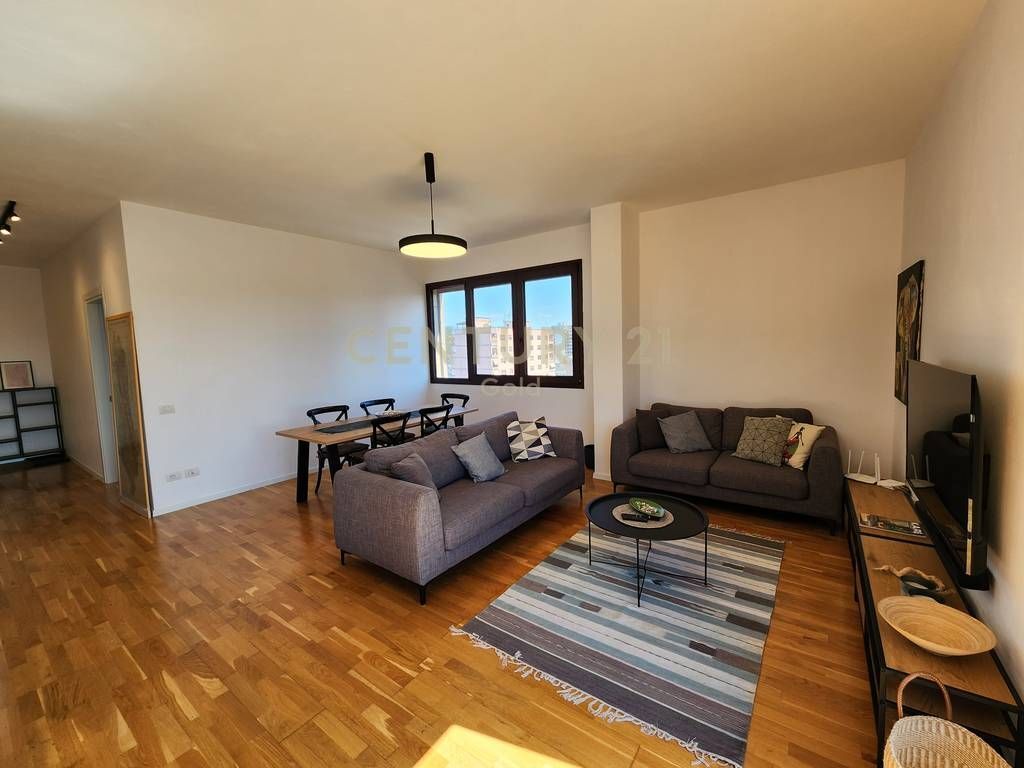 APARTMENT FOR RENT ON BARRICADE STREET