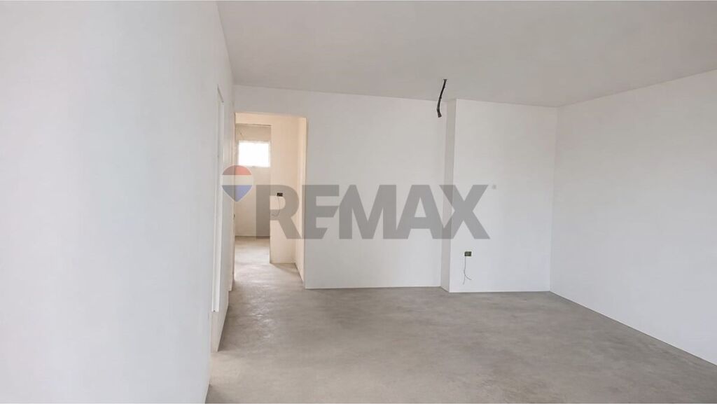 SHITET APARTAMENT 3+1 + 2 WC – MYSLYM SHYRI