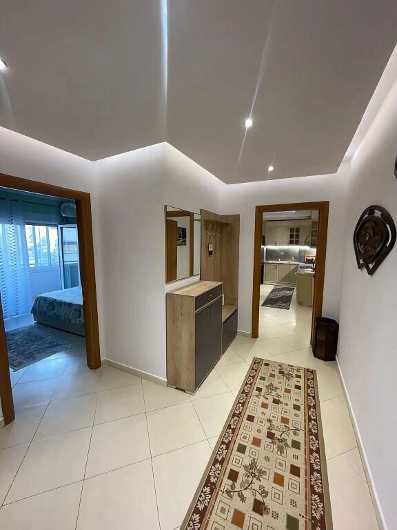 Shitet Apartament 2+1 rruga Elbasanit, stadiumi Air Albania, Ambasada Amerikane