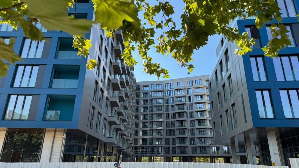 🏢 SHITET APARTAMENT 1+1 – GOLDEN GATE, ALI DEMI