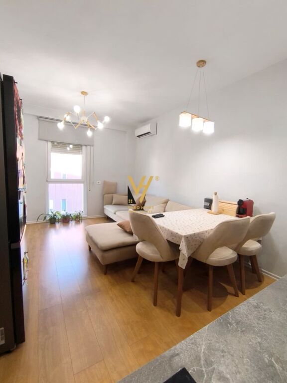 JEPET APARTAMENT 2+1+BLK ME QIRA TE KODRA E DIELLIT 65.000 LEKE