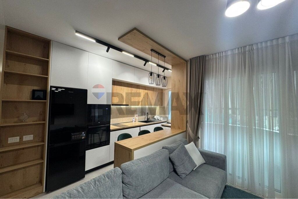 Apartament - Për Shitje - Myslym Shyri, Tiranë