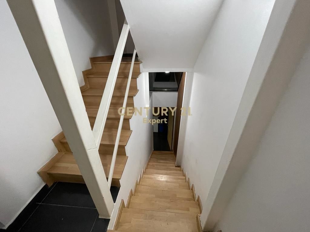 JAPIM ME QIRA HOTEL PRANË HIPOTEKËS, TIRANË!