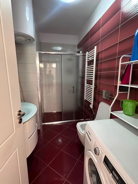 Casa Italia 45,000 leke pallat i ri apartament me qira