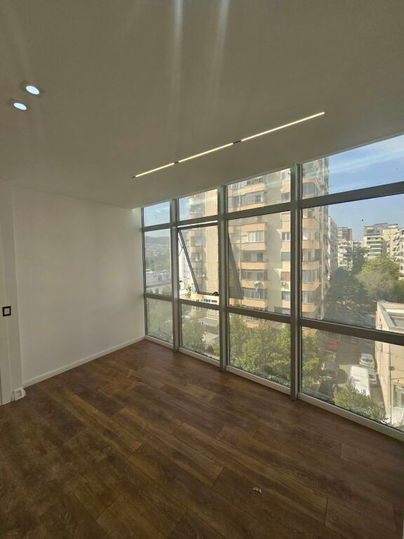 Shiten 2 apartamente 1+1( 21 Dhjetori)
