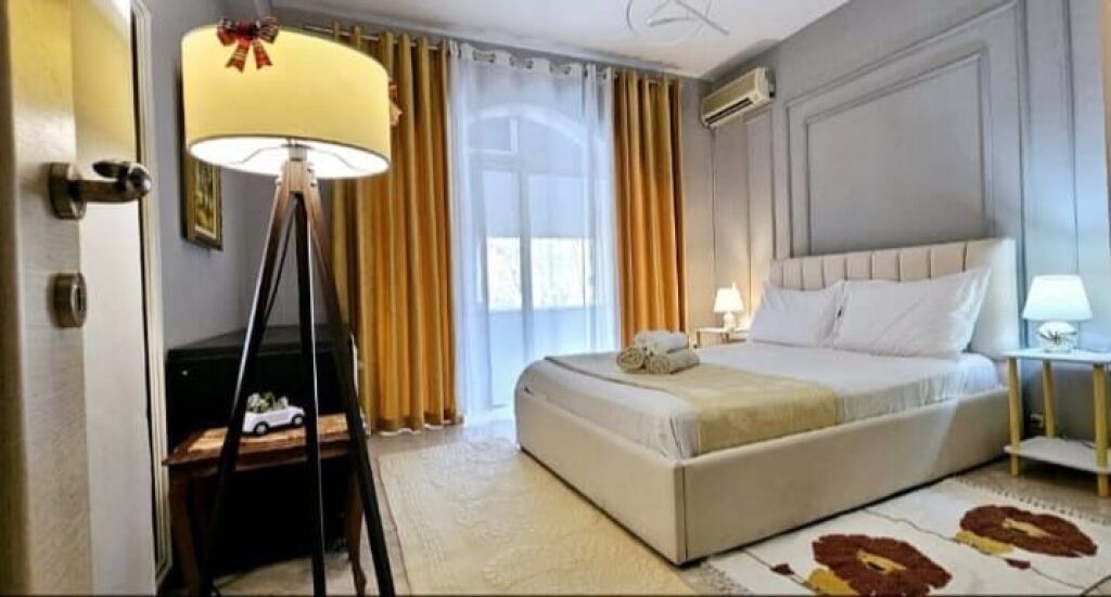 Jepet Me Qera Apartament 1+1+1 Ballkon