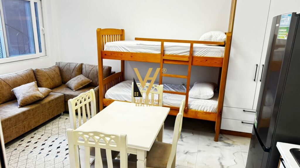JEPET GARSONIERE 40 M2 ME QERA TE 5 MAJI 40.000 LEKE