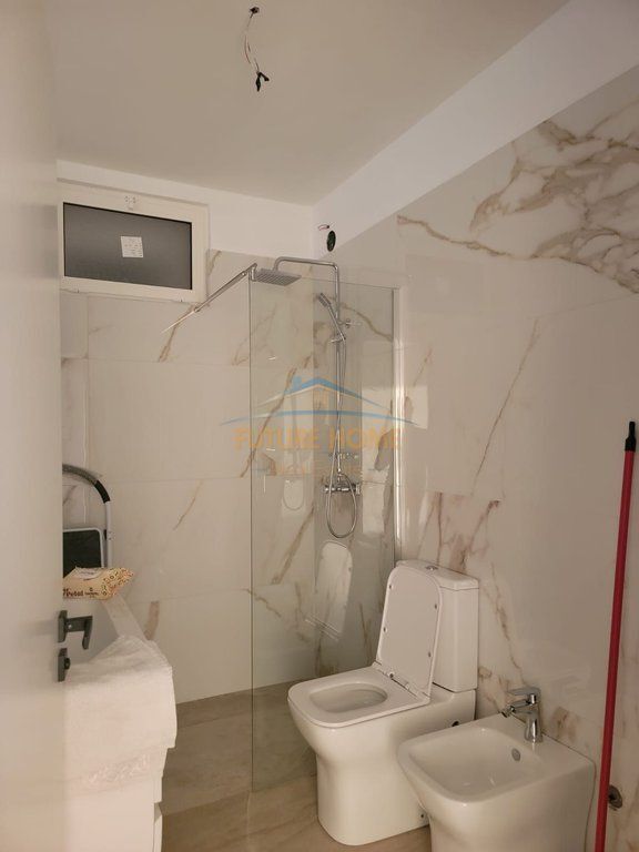 Rent, Apartment 2+1+2, 5 Maji Street, Tirana