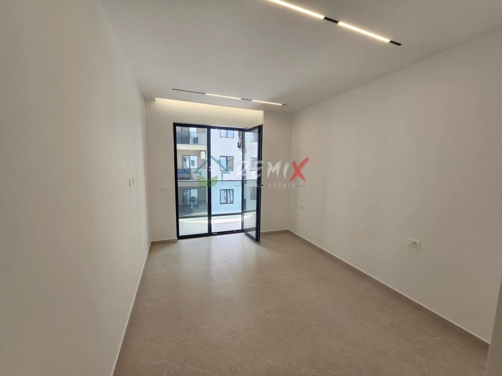 🏡 VENDESI APPARTAMENTO 1+1 – MALI I ROBIT, GOLEM