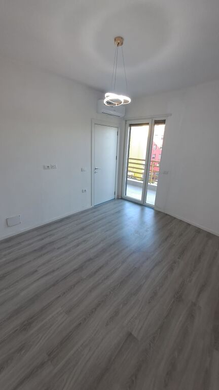 Affitto | Apartament 1 + 1 | Rruga Dritan Hoxha | 500 €/mese