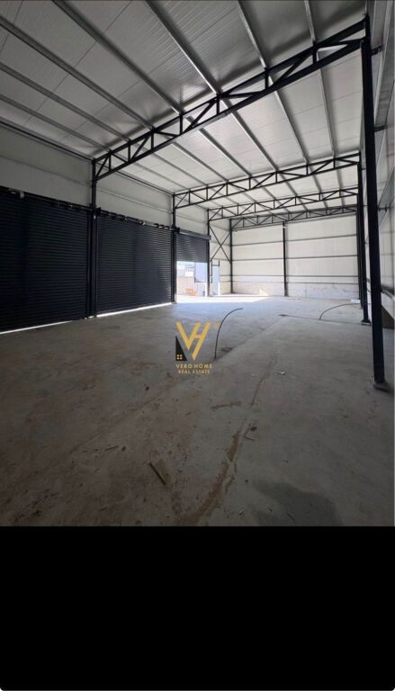 JEPET MAGAZINE 180 M2 ME QIRA NE YRSHEK 130.000 LEKE