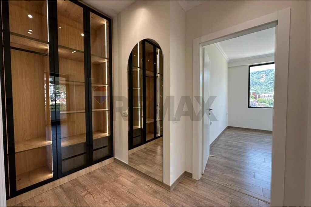 Apartament - Për Shitje - Liqeni I Thatë, Tiranë(ID: 530201007-601)