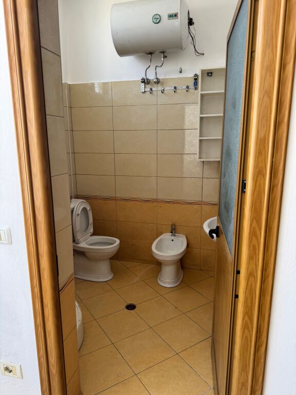 Apartment for rent in a private building 3+1