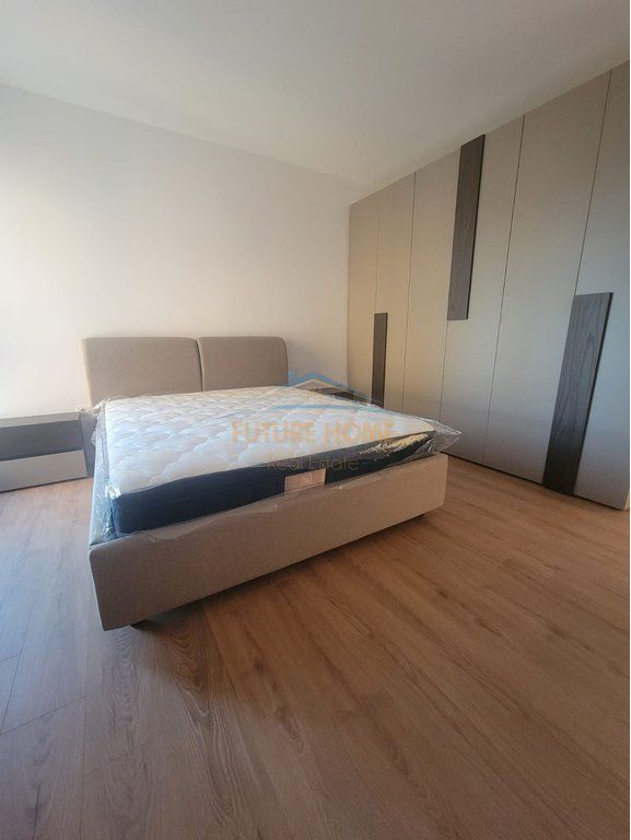 Rent, Apartment 2+1+2, 5 Maji Street, Tirana