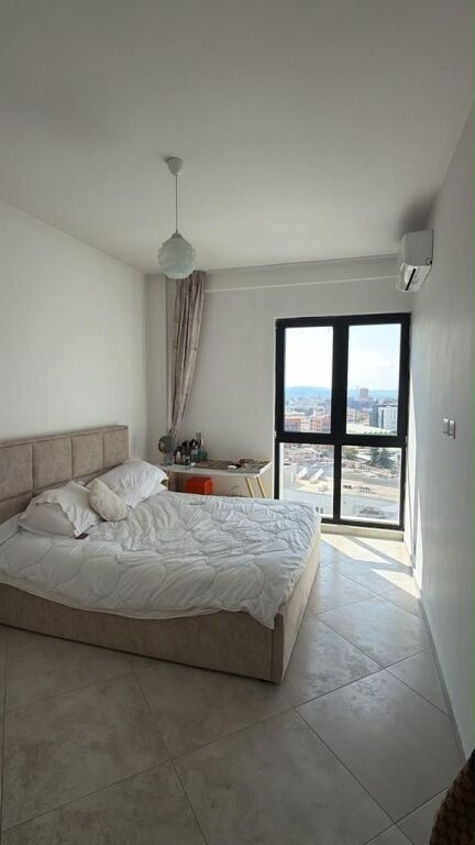 Jepet Me Qera Apartament 1+1+1 Ballkon