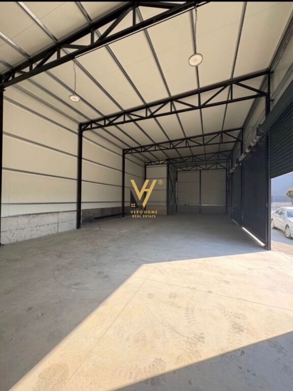 JEPET MAGAZINE 180 M2 ME QIRA NE YRSHEK 130.000 LEKE