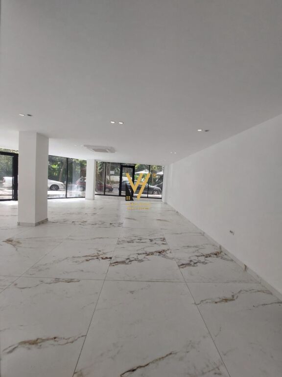 AFFITTASI NEGOZIO 120 M2 A DON BOSKO 1.500 EURO