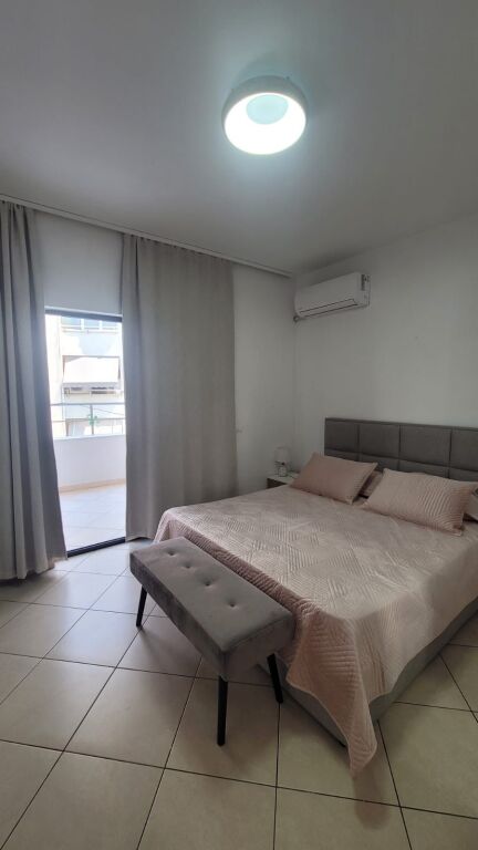 Jepet me qera apartamenti 1+1