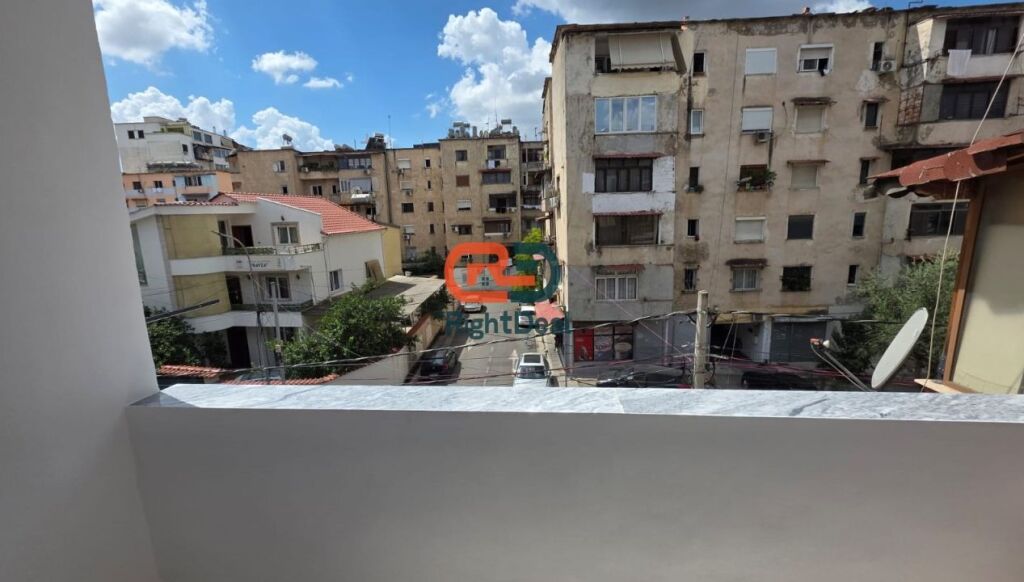 Vicino al Ginnasio Partizani, Super Appartamento 1+1 in Vendita, Ideale per Vivere e Investire!!!