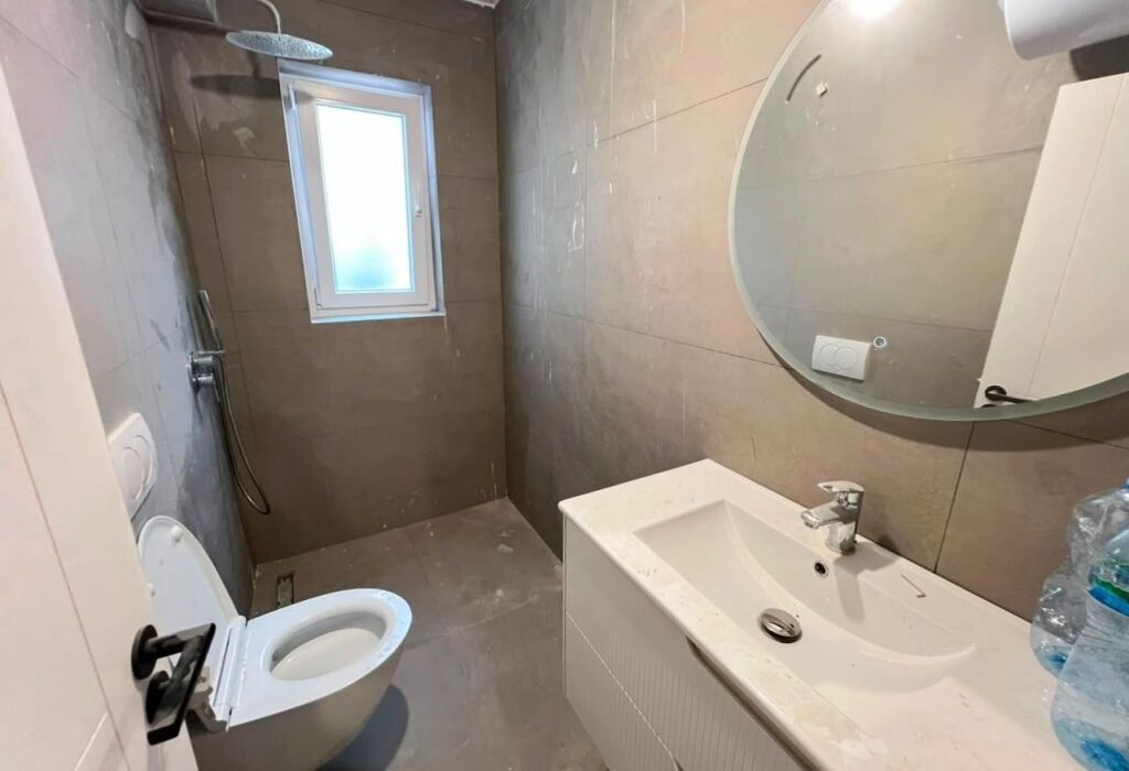 Jepet me qira apartament 1+1
