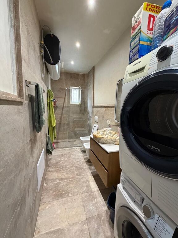 Apartament 2+1 per shitje te Vasil Shanto !