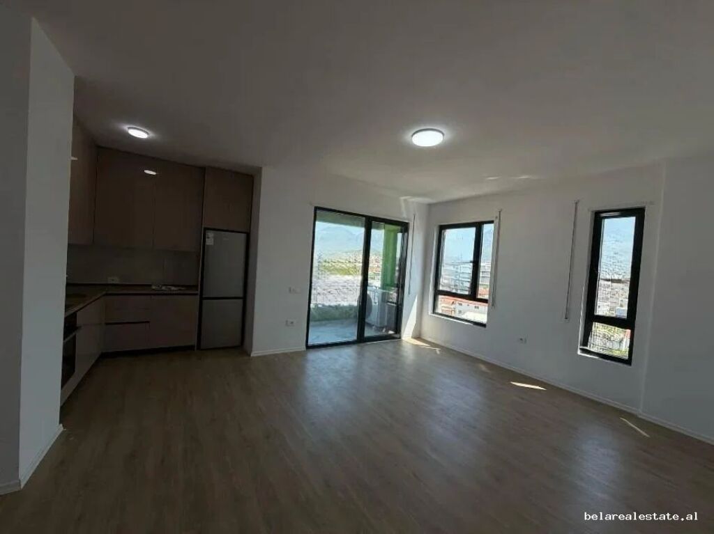 Zyre me qera 3+1 tek 5 Maji (ID BZ21039) Tirane