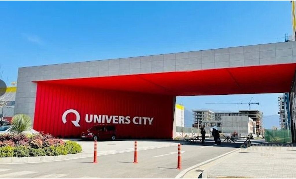 In vendita, Appartamento 1+1+Posto Auto, Univers City, Tirana . Empire71440