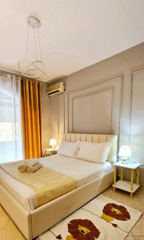 Jepet Me Qera Apartament 1+1+1 Ballkon