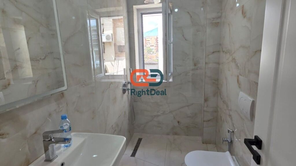 Vicino al Ginnasio Partizani, Super Appartamento 1+1 in Vendita, Ideale per Vivere e Investire!!!