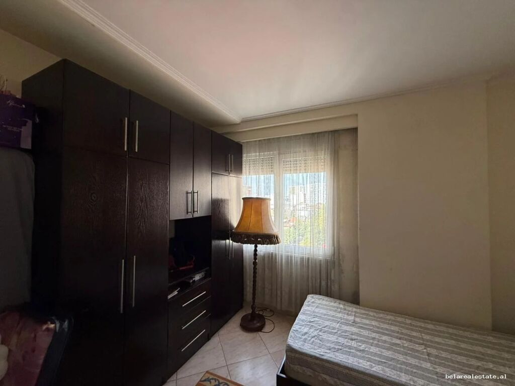 Apartament me Qera 1+1 tek Medreseja (ID B2101888) Tirane