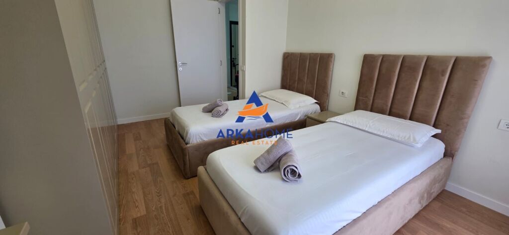 FOR RENT APARTMENT 2+1+BALCONY "AT THE NEW MARKET" 90,000 LEKE