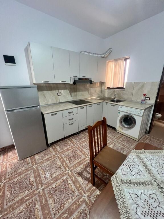 Affitto | Apartament 1 + 1 | Siri Kodra | 400 €/mese