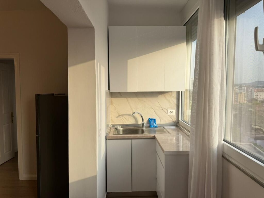 Apartment 1+1 for rent at Dibra Street